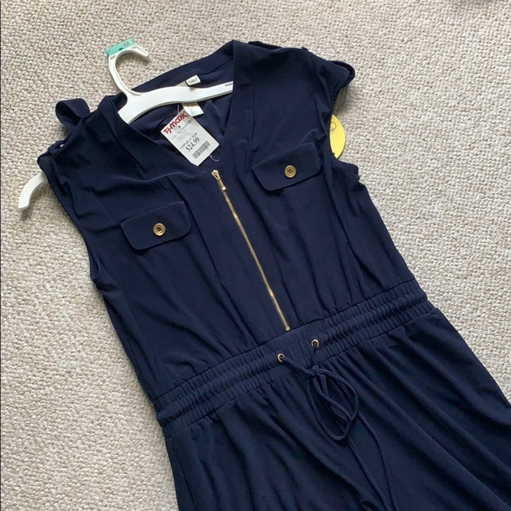 Sleeveless women’s jumpsuit